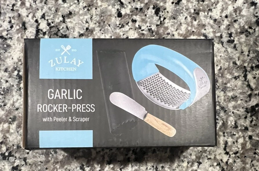 Zulay Kitchen Garlic Press Rocker - Thumbnail 2