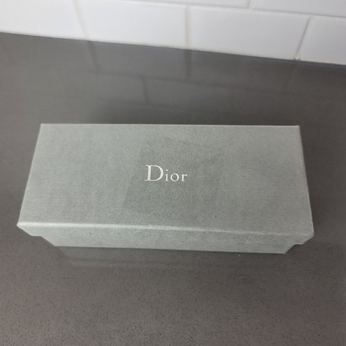 Dior Glasses Case Hard Case White Magnet and BOX - Picture 6 of 6