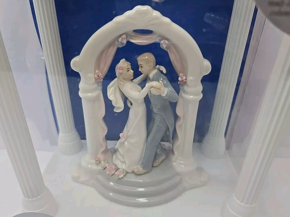 Wilton 2003 adorno de boda adorno de pastel novia novio y vitrina nuevo Foto 2 de 4