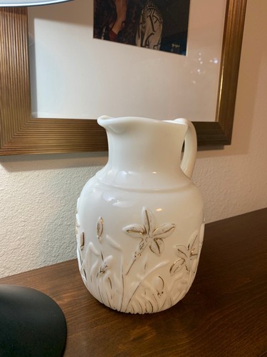 WHITE MILKGLASS PITCHER WITH FLORAL GOLD DESIGN - Picture 2 of 5