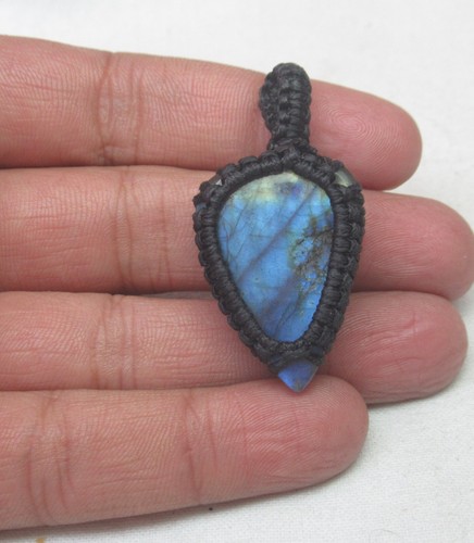 Natural Labradorite 47.65 Cts Cotton Waxed Cord Macrame Pendant J 1809 - Picture 4 of 5