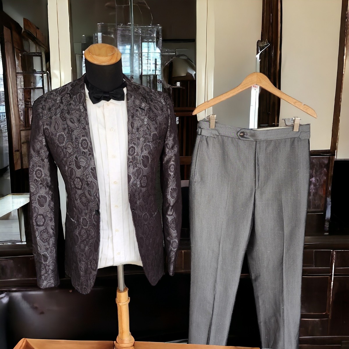 Bespoke Tuxedo size 36 Long Silk Brocade Dinner Suit DUNCAN QUINN