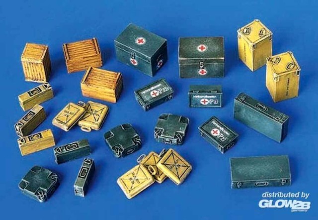 Plusmodel Allemagne Equipment + Erste-Hilfe-Kisten Wehrmacht Modèle-kit 1:48 Plusmodel Allemagne Equipment + Erste-Hilfe-Kisten Wehrmacht Modèle-kit 1:48