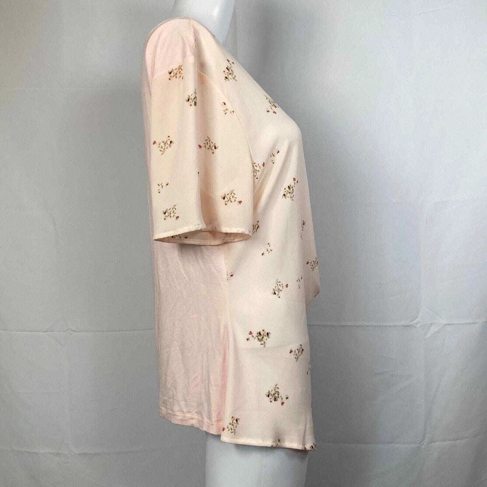 Vince Camuto Shirt Womens Sz M Pink Floral Stretch Asymmetrical Short Sleeve - Image 3 of 4
