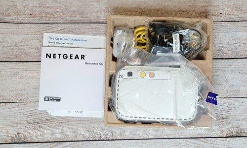 NETGEAR Wireless-G Router Internet Modem 54 Mbps 4-Port 10/100 WGR614 - Picture 2 of 3
