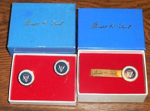 Rare-Official-Ford-set-of-Presidential-Cufflinks-and-Tie-Bar