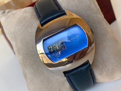 70's Vintage Thuya Jump Hour Digital Watch Automatic Space Age Blue 37mm Men's - Picture 15 of 23