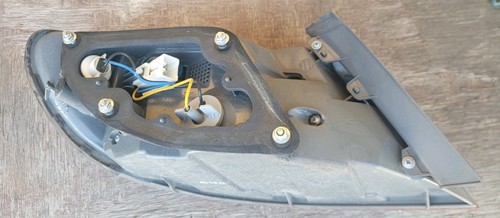 06-09 Luz trasera pasajero derecho Hyundai Azera OEM 3610143 - Imagen 3 de 4