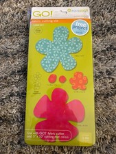 AccuQuilt GO Fabric Cutting Die #55042- New