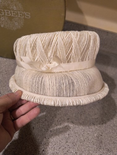VTG The Higbee Co Cleveland Hats NY cream Nylon Women's Hat And Original Box  - Picture 4 of 20