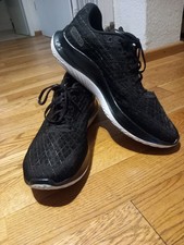 Under Armour Flow Velociti Wind | Neutral Herren 48.5 | Bluetooth Schrittezähler