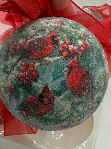 6er Pack Dillards Borten mattierte Kugel Ornamente Kardinäle Stechpalme Weihnachten Xmas - Bild 3 von 5