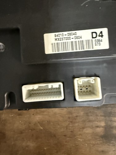2004 - 2010 Toyota Sienna Temperature AC Climate Control Heater 84010-08040 - Picture 14 of 16