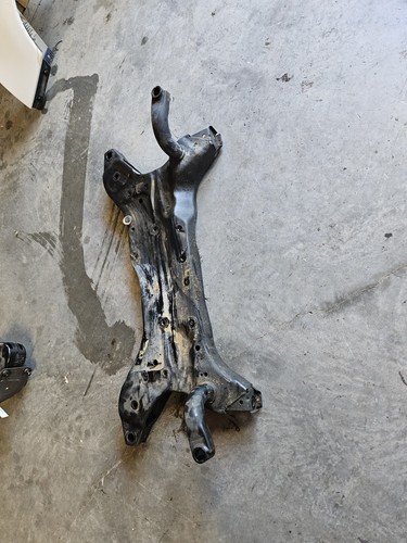 For Jeep Compass Patriot Dodge Caliber Front Frame Crossmember Subframe Cradle - Picture 2 of 3
