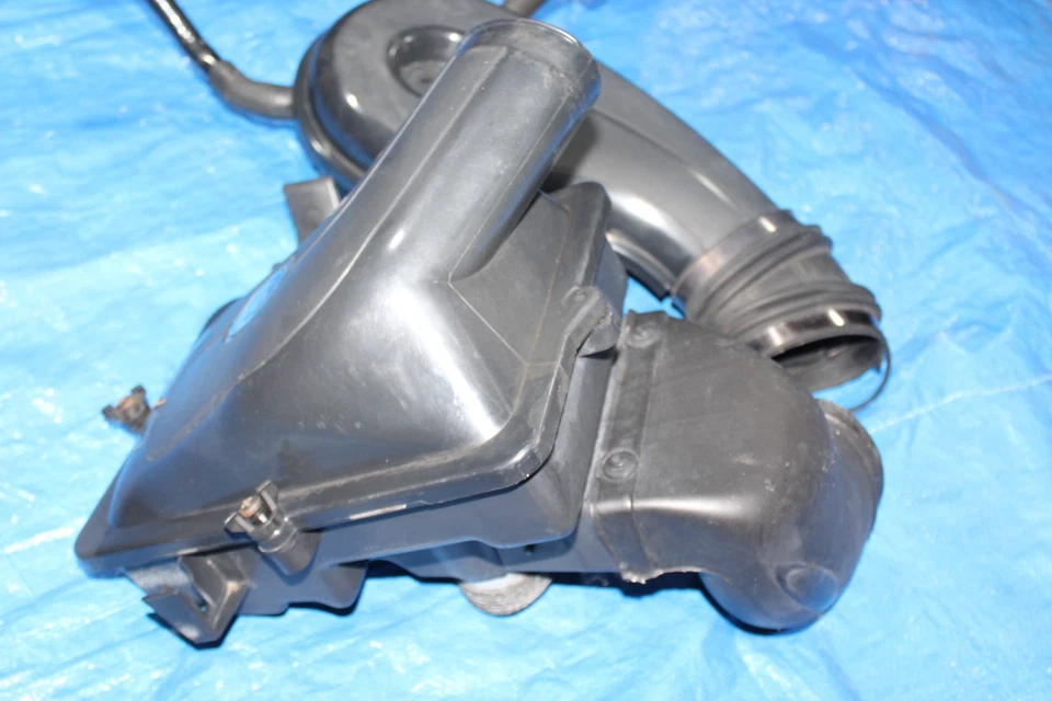 CAJA de filtro de admisión limpiador de aire DEVILLE 88-90 Cadillac Sedán con mangueras de tubo 4,5 Foto 4 de 4