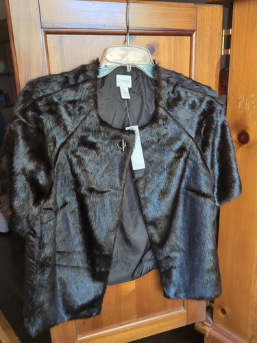 Chiocs WOMENS 00 US XS Jacket Brown Faux Fur Toggle Modacrylic Blend Cape Wrap - Picture 3 of 9