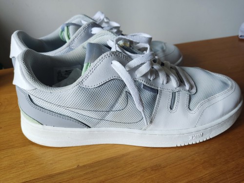 Nike Squash-Type N.354 Weiß/Grau Größe UK 9  - Bild 3 von 8