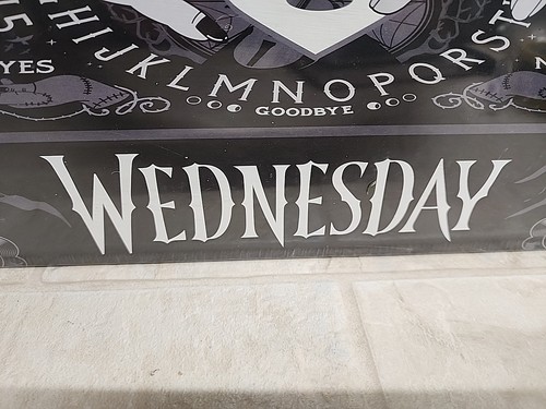 Ouija: Wednesday Edition Glow In The Dark Spirit Board USAOPOLY Addams. - Picture 4 of 10
