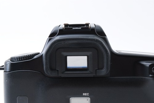 Canon EOS 1000S 35mm Film SLR Camera Body EF mount Lens System Japan #186691 - Picture 11 of 12