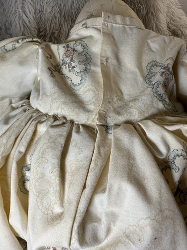 VTG Handmade Folk Art Girl Bunny Rabbit Doll Spring Cream Dress Nursery Princess - Picture 6 of 7