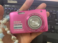Nikon COOLPIX S3100 14.0MP Digital Camera 5x Optical Zoom Pink English