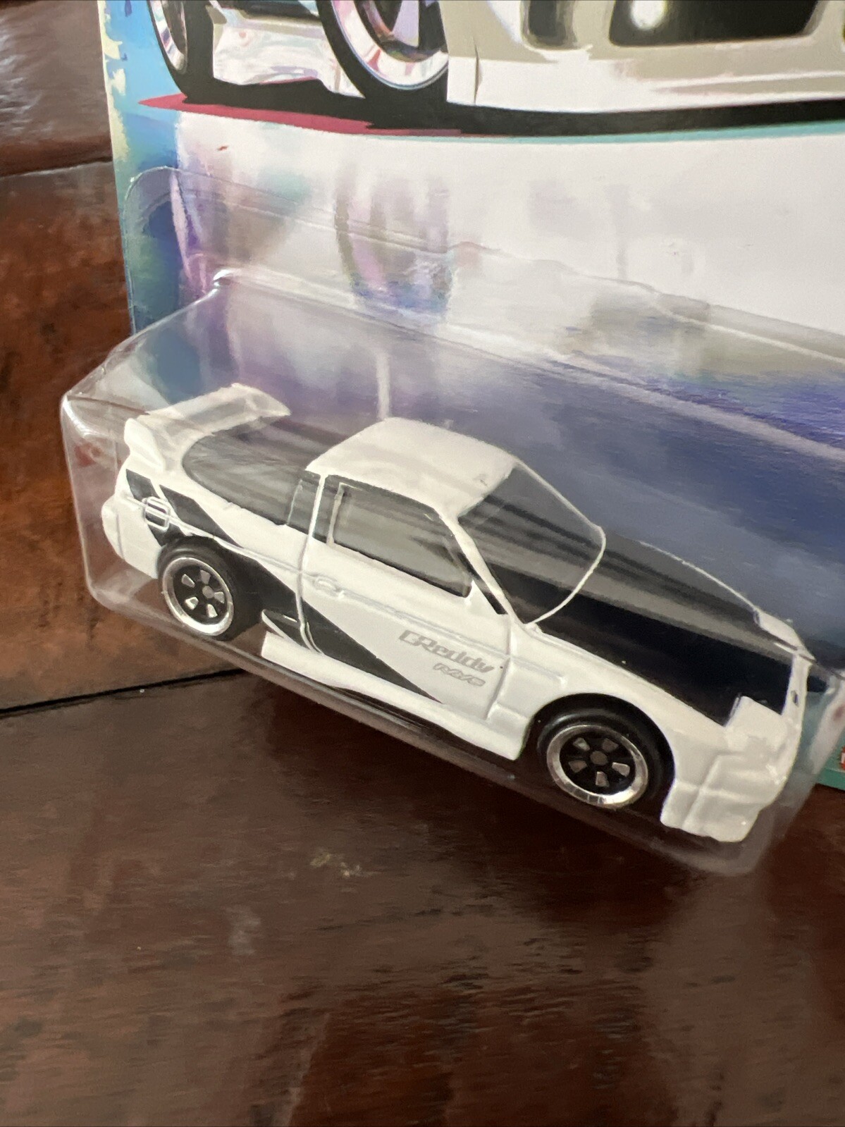 Picture 2 of 4
