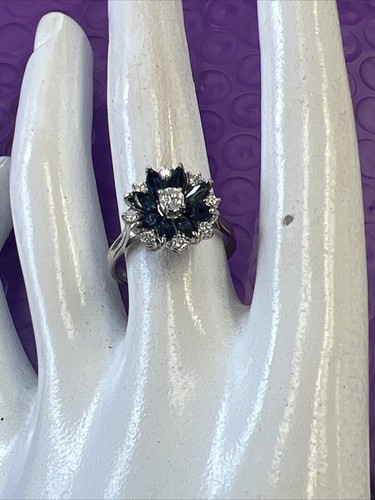 💎 18K White Gold .55 Ctw VS Diamond & Blue Sapphire Ring Size 8.75 - Picture 10 of 10