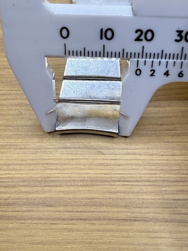 Vintage Timex Stainless Steel Watch Bracelet Hong Kong *CLEAN* - Picture 6 of 7