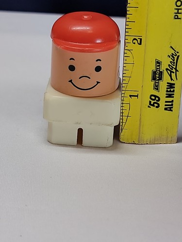 Vintage Hut quadratischer Boden Little People Junge rot Kunststoff - Bild 6 von 7
