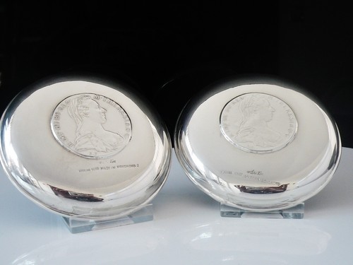 Par de platos de monedas de plata de exportación china, WAI KEE, 1780 Maria Theresia Thaler - Imagen 5 de 9