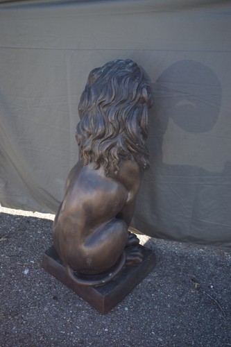 sitzender Löwe auf Sockel, Bronze, 90cm - Bild 7 von 7