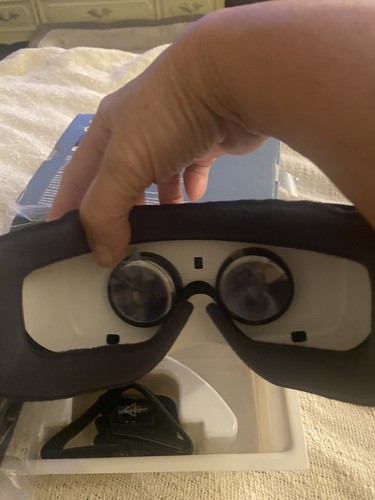 Samsung Oculus Gear VR Headset White New In Box - Picture 6 of 7