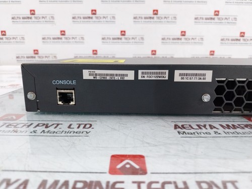 CISCO Catalyst 2960 WS-C2960-24TC-L Plus Series Switch - Picture 4 of 12