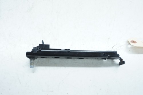 Ajuste de altura del cinturón de seguridad pilar B izquierdo Ford Explorer 2011-2015 OEM - Imagen 4 de 6