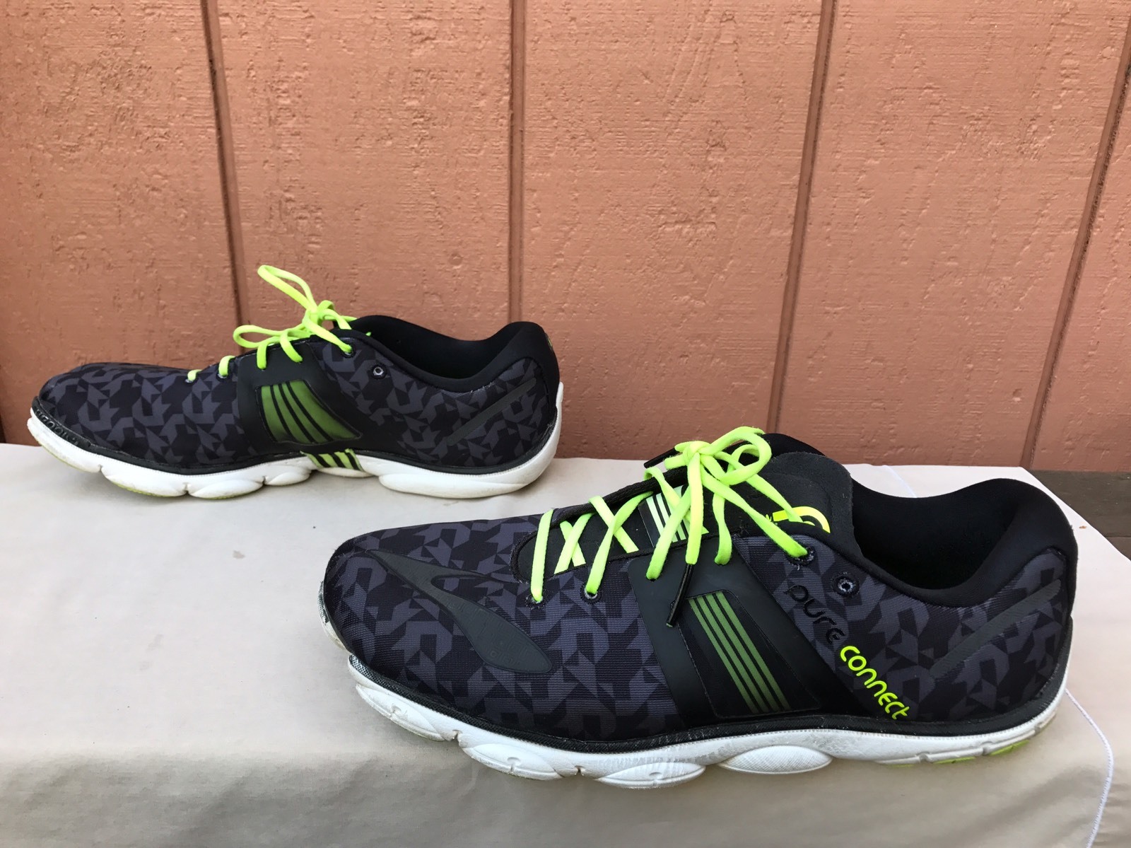 EUC Brooks Pure Connect 4 Uomo 12.5 SneakerS US 12.5 Uomo Nero Green White Tennis Shoes 2d7680 EUC Brooks Pure Connect 4 Uomo 12.5 SneakerS US 12.5 Uomo Nero Green White Tennis Shoes 2d7680