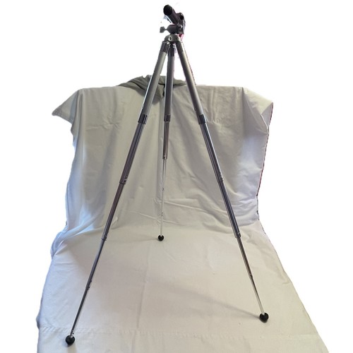 CAMERA METAL TRIPOD 4 Hight Levels 10 IN x 37 IN Tilts - Picture 6 of 10