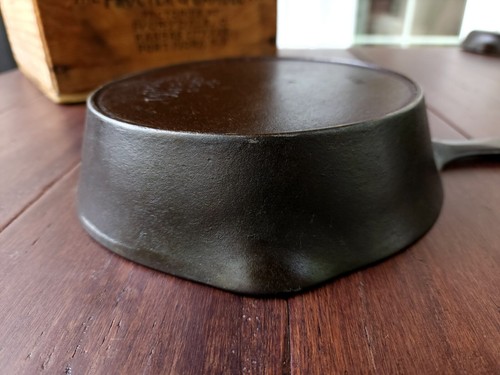 Wagner #5 Cast Iron Skillet With Stylized Logo And Heat Ring Restored - Bild 8 von 12