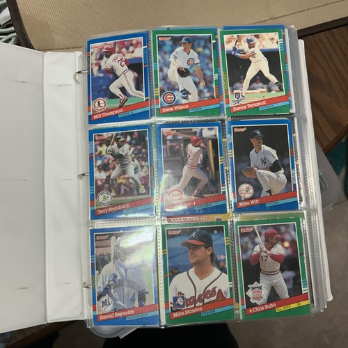 Baseball Card Binder - 725 Cards - Wholesale Prices