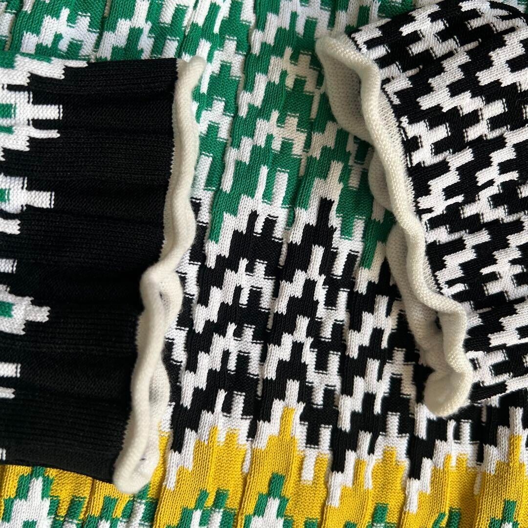 Picture 3 of 4