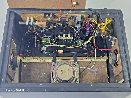 Vintage Grundig Classic Model 960 AM/FM/SW Radio Receiver PARTS / REPAIR - Zdjęcie 8 z 11
