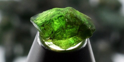 π 25pcs Lot 64.21ct Rough Natural Medium Green Apatite - Unheated, Madagascar - Picture 3 of 6