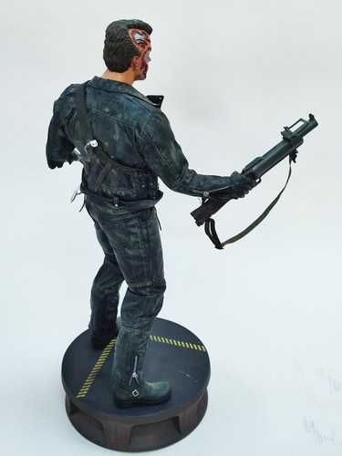 2014 SIDESHOW COLLECTIBLES TERMINATOR 2 T-800 BATTLE DAMAGED 0452/2000 BOXED - Bild 20 von 24