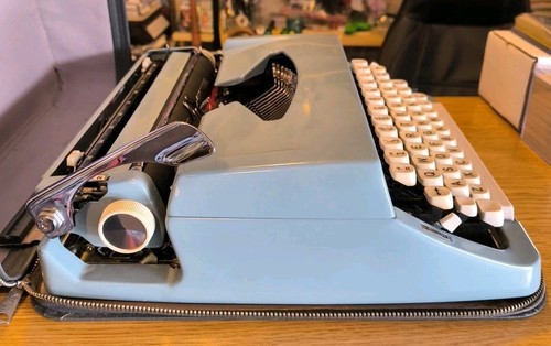 Macchina da scrivere portatile Brother De Luxe JP-1 1964 blu vintage con custodia - Foto 10 di 20