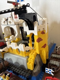 LEGO Pirates: Eldorado Fortress 6276 99% Complete W/ Instructions