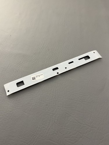 Jeep grand Cherokee front door 2011-2022 Emblem Decal Mopar black OEM68336333AB  - Picture 5 of 6