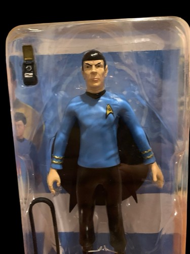 STAR TREK MR SPOCK Posable Bendable Bendyfig Figure With Stand 7 Inches Tall - Picture 2 of 7