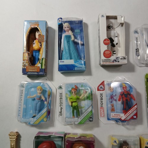 Zuru, Toy Mini Brands, Lot Of 21 toys, Rapunzel Guitar, Gold Minnie Phone, More - Picture 3 of 12