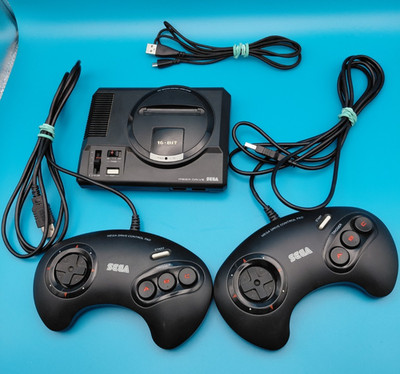 SEGA MEGA DRIVE MINI KONSOLE mit 2 CONTROLLER 42 Spiele gut