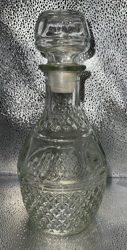 Princess House Clear Glass Decanter with Stopper, Crown and Grape Etch 10” - Picture 12 of 12