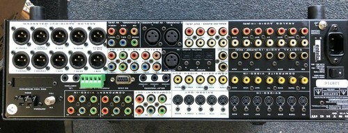 Anthem AVM30 Preamp Processor Silver  Used- No remote - Picture 7 of 9